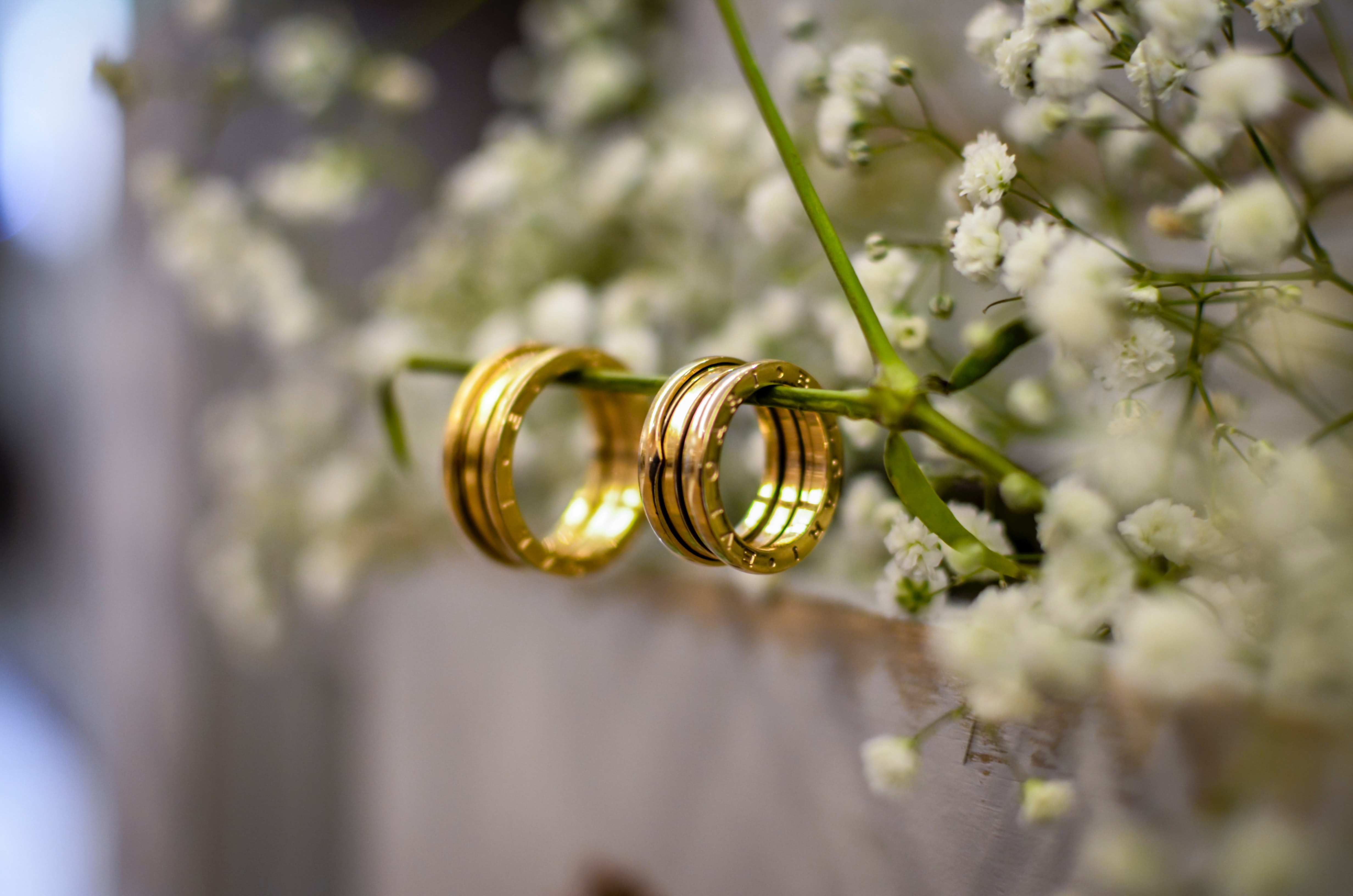 Tips From a Professional: Capturing the Beauty of Wedding Jewelry With a Lens