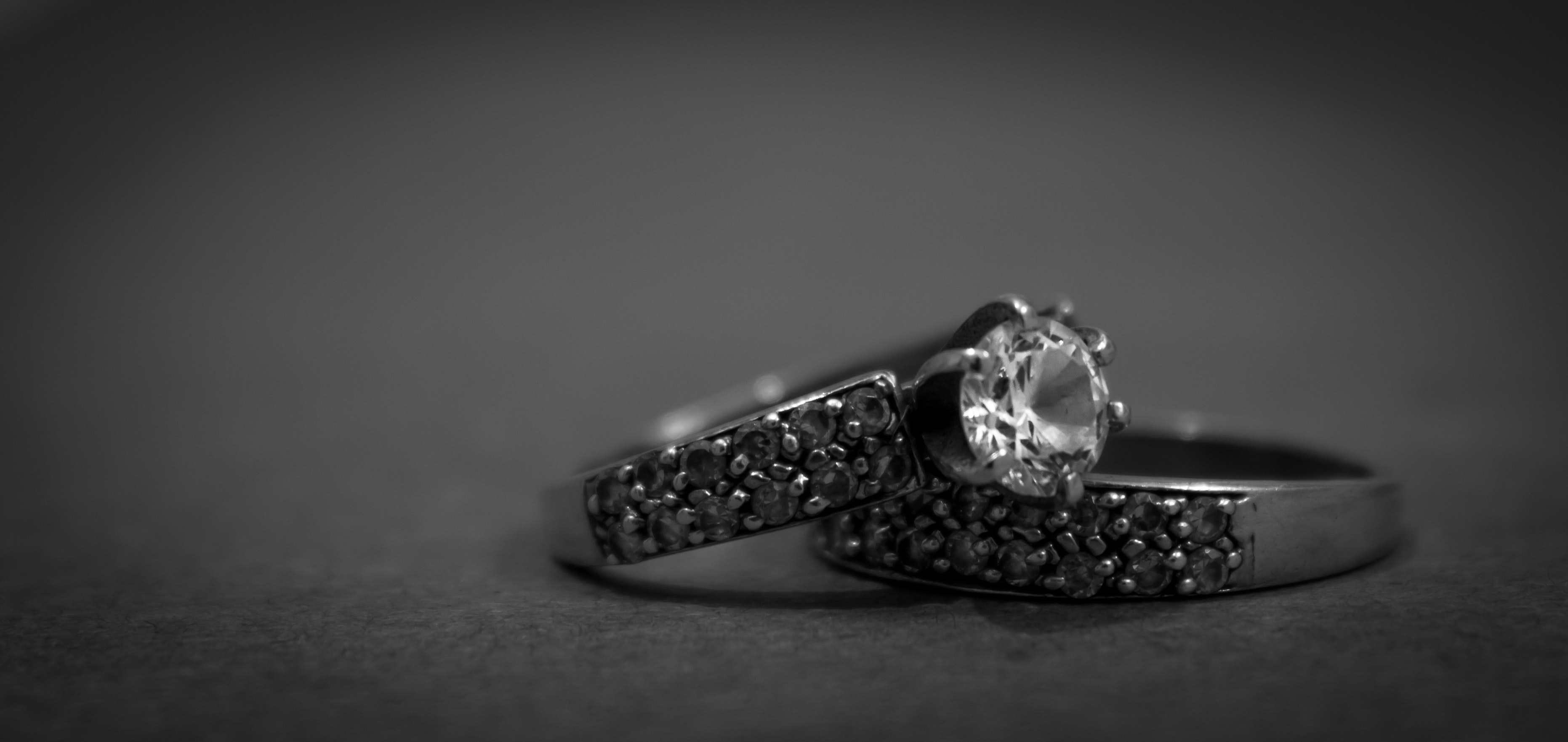 Selling Your Engagement Ring? 4 Tips to Help You Sell a Memory
